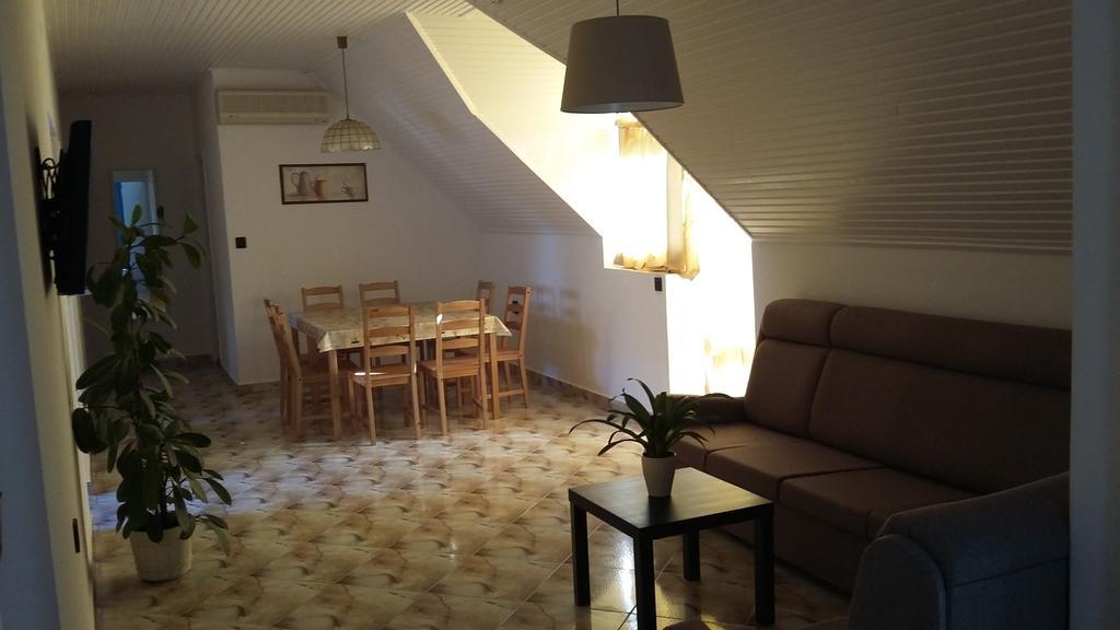 Apartman Soos -- Only For Relaxation, Not For Party! Шіофок Екстер'єр фото