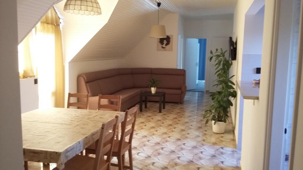 Apartman Soos -- Only For Relaxation, Not For Party! Шіофок Екстер'єр фото